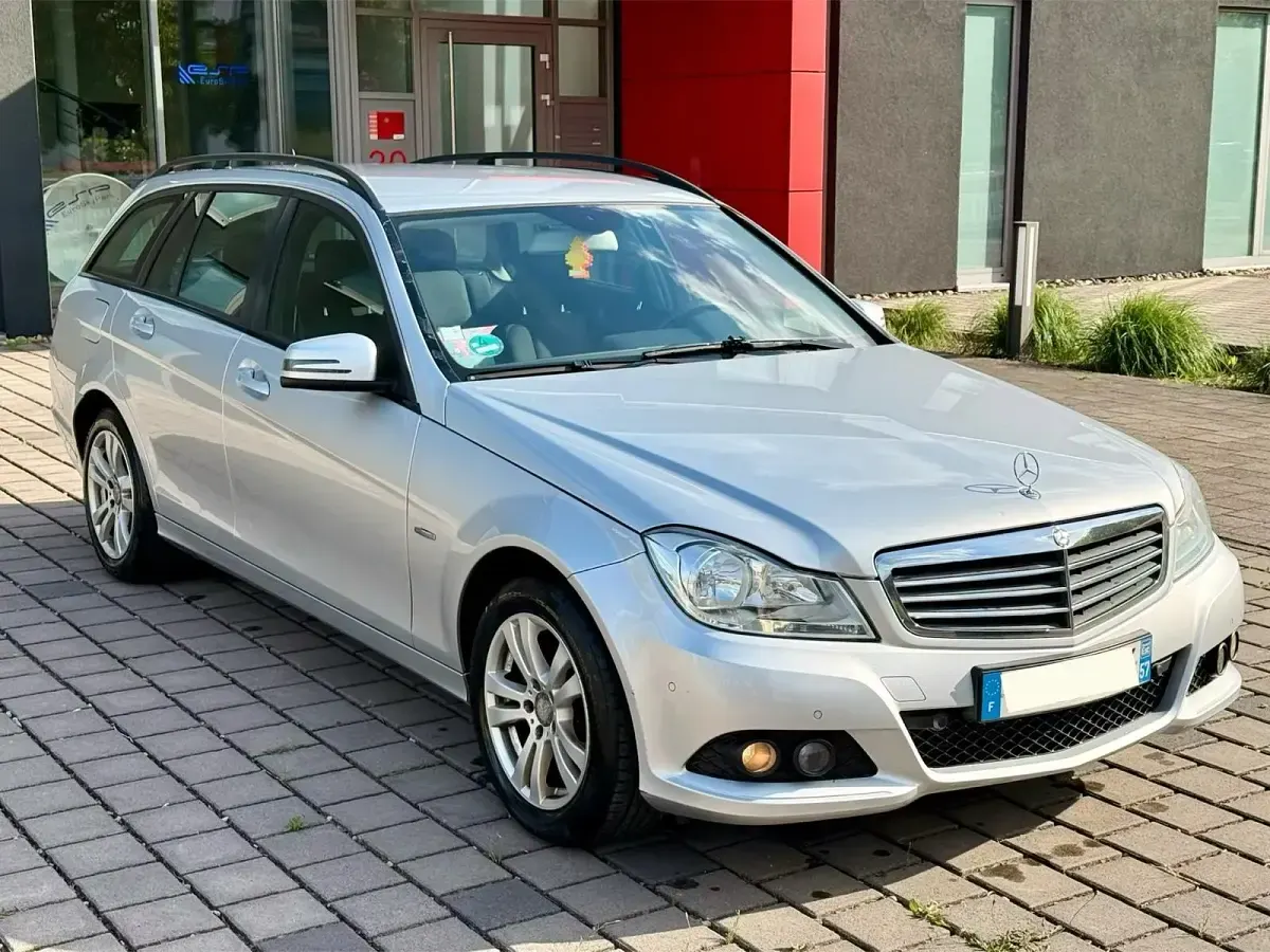 Gebraucht Mercedes C200 136 PS (100 kW) 2011 Kombi