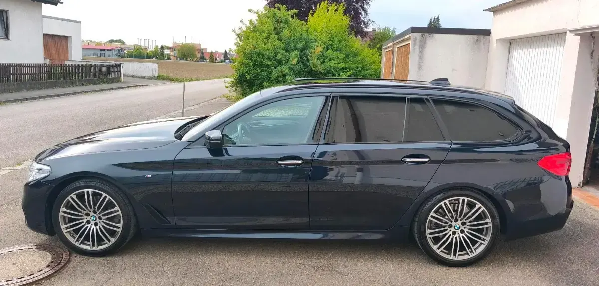 Używany BMW 520 Shadowline 190 KM (139 kW) 2017 Czarny Kombi