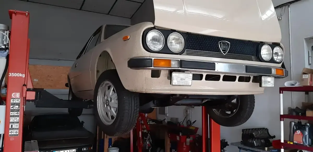Gebraucht Lancia Beta 115 PS (84 kW) 1982 Beige Coupé