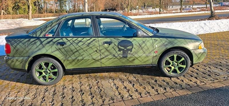Gebraucht Audi A4 125 PS (91 kW) 1995 Grün Limousine