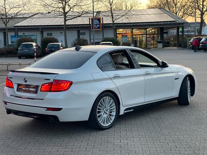 Gebraucht BMW 535 M Sport 313 PS (230 kW) 2015 Weiß Limousine