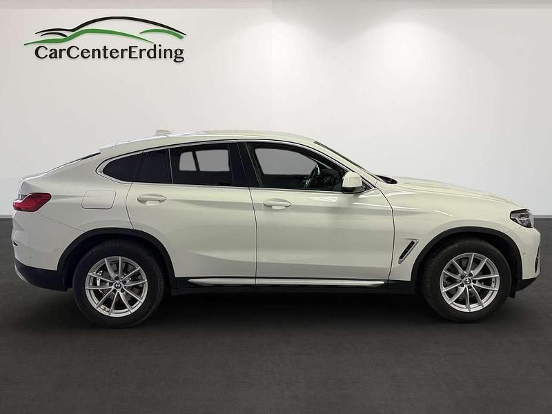 Gebraucht BMW X4 190 PS (139 kW) 2022 Alpinweiss iii SUV