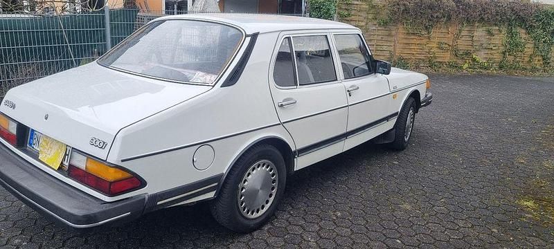 Gebraucht Saab 900 110 PS (80 kW) 1985 Weiß Limousine