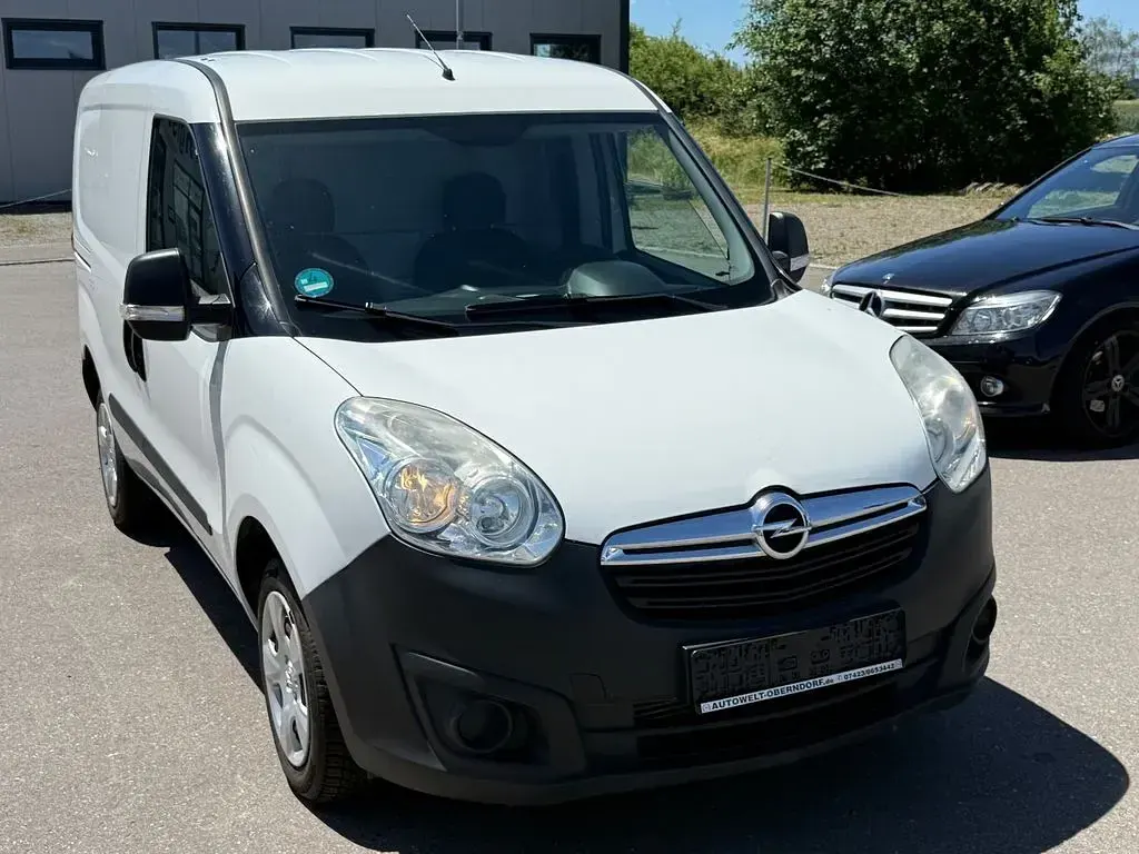 Gebraucht Opel Combo 90 PS (66 kW) 2015 Weiß Van / Kleinbus