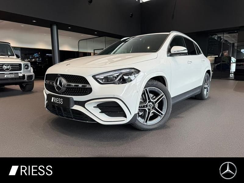 Unilack polarweiß Gebraucht 2025 Mercedes GLA220 AMG SUV | 49.900 € (Fairer Preis) - Bild 1/4