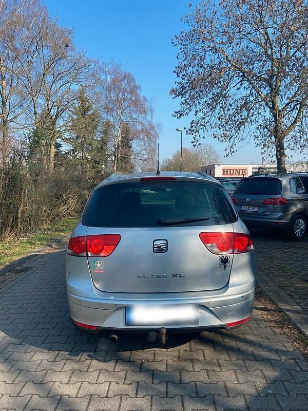 Gebraucht Seat Altea XL 102 PS (75 kW) 2007 Silber Van / Kleinbus