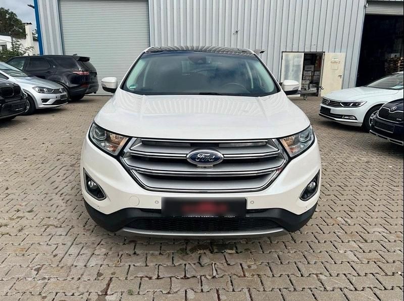 Gebraucht Ford Edge Titanium 211 PS (155 kW) 2016 Weiß SUV