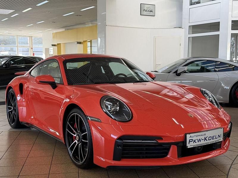 Gebraucht Porsche 992 581 PS (427 kW) 2021 Lavaorange Coupé