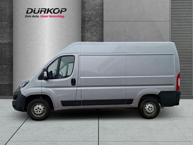 Gebraucht Peugeot Boxer 140 PS (102 kW) 2023 Lack grau artense/metalliclac Van