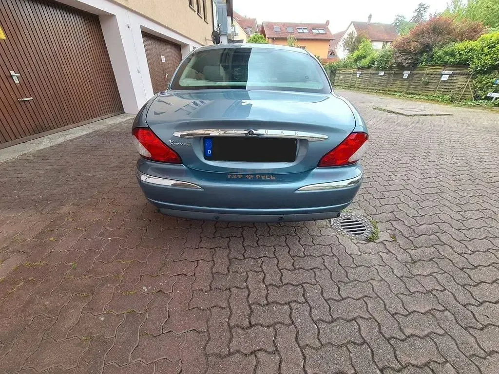 Käytetty Jaguar X-type Executive 156 HP (114 kW) 2002 Sininen Sedan