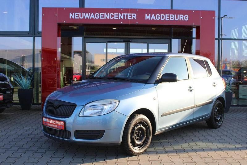 Grau Gebraucht 2009 Skoda Fabia Classic Kleinwagen | 1.500 € (Guter Preis) - Bild 1/4