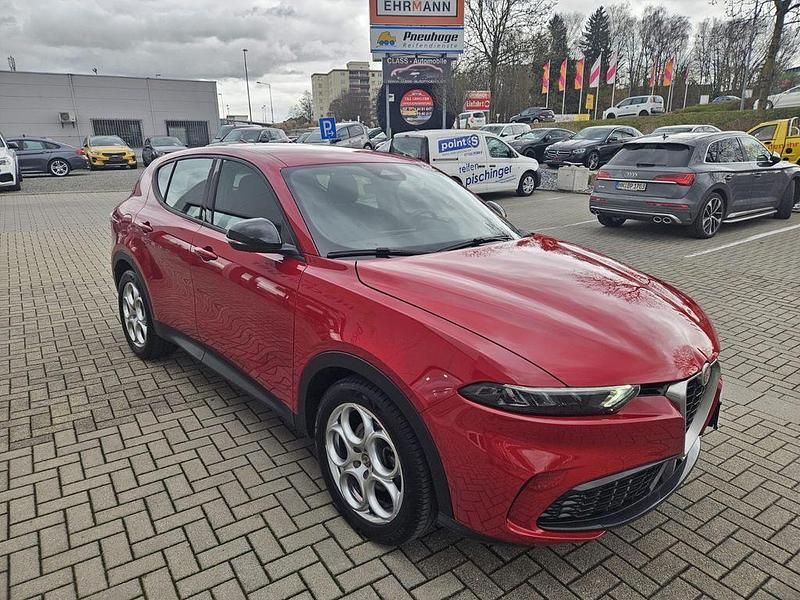 Gebraucht Alfa Romeo Tonale Super 131 PS (96 kW) 2023 Rot SUV