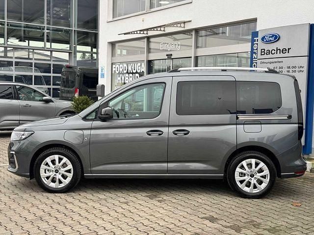 Neu Ford Tourneo Titanium 150 PS (110 kW) 2025 Grau Limousine