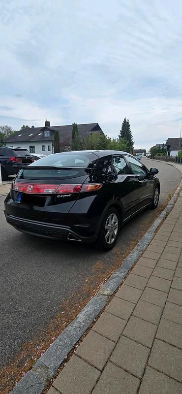 Gebraucht Honda Civic Executive 140 PS (102 kW) 2007 Schwarz Kleinwagen