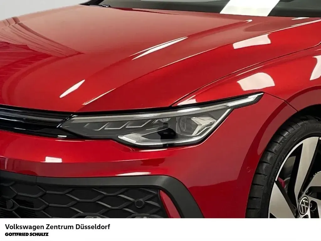 Used VW Golf VIII Design 265 HP (194 kW) 2025 Red Sedan