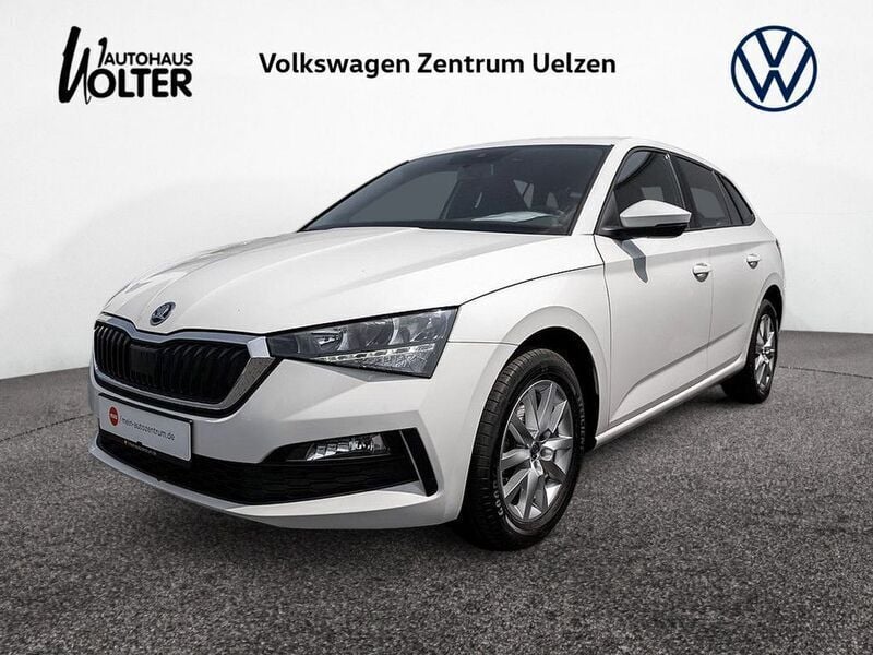 Weiß Gebraucht 2020 Skoda Scala Ambition Kleinwagen | 17.260 € (Fairer Preis) - Bild 1/4