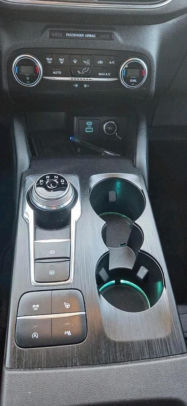 Gebraucht Ford Kuga 120 PS (88 kW) 2020 Silber SUV