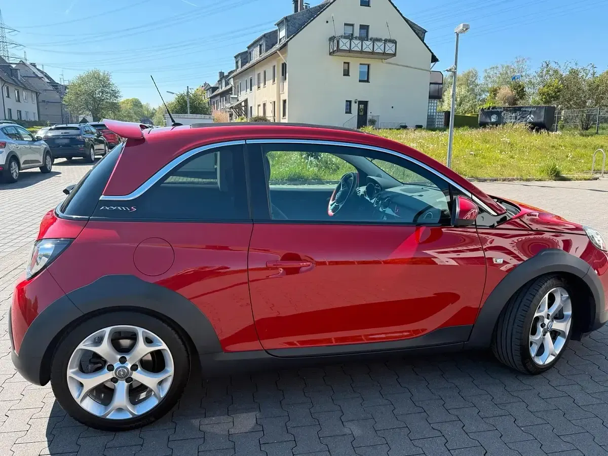Gebraucht Opel Adam Rocks S 150 PS (110 kW) 2016 Rot Kleinwagen
