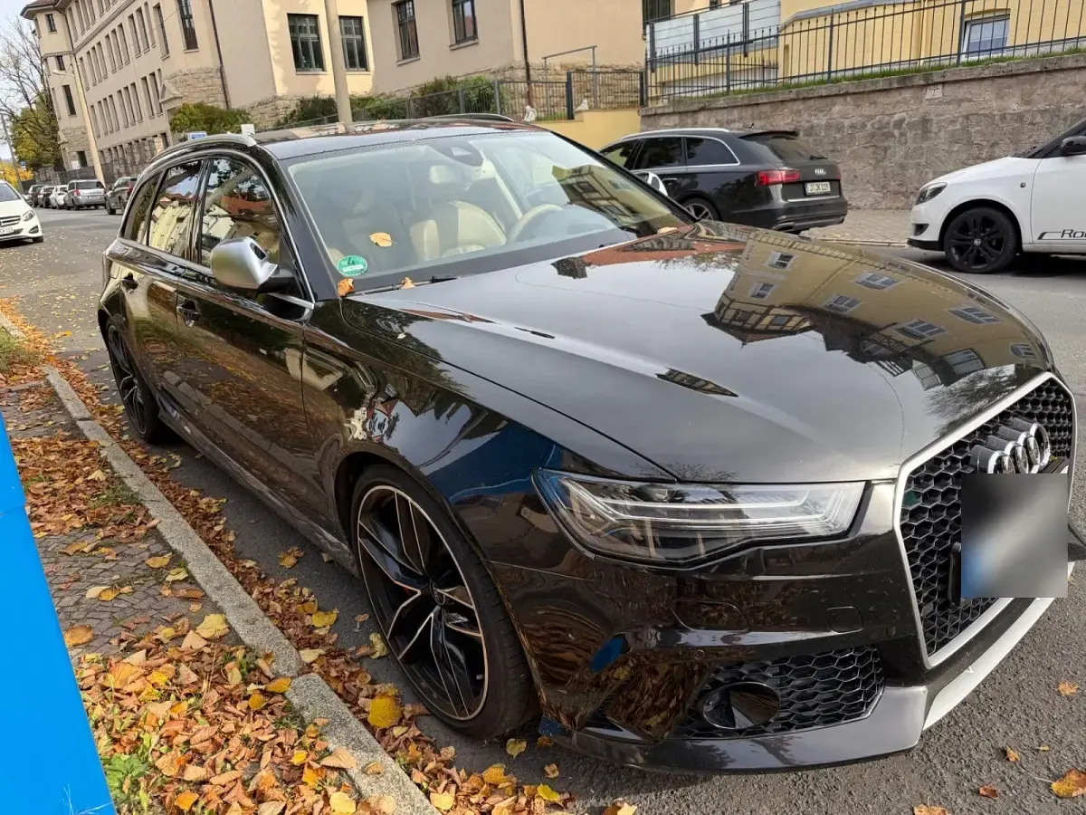 Usado Audi RS6 Performance 560 HP (411 kW) 2016 Preto Carrinha