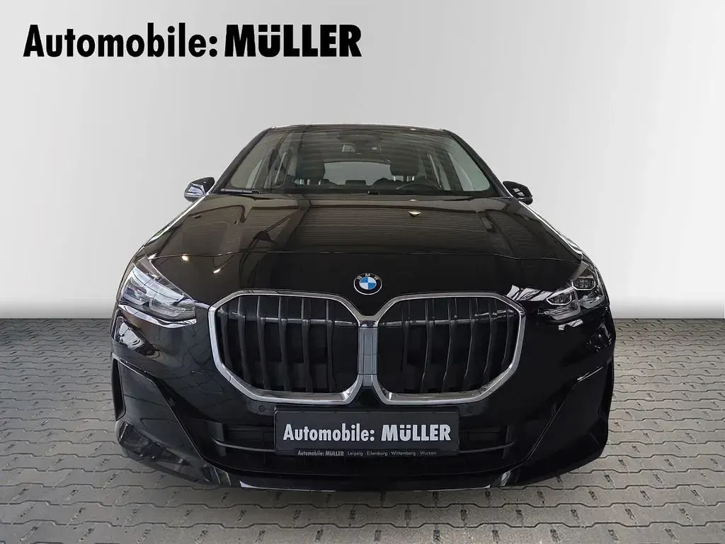 Gebraucht BMW 218 Active Tourer Sport Line 150 PS (110 kW) 2023 Schwarz ii Van / Kleinbus