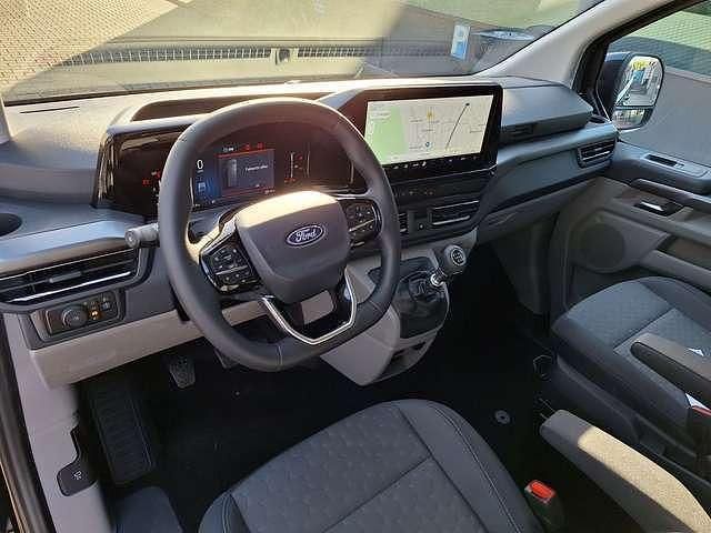 Gebraucht Ford Tourneo Custom 150 PS (110 kW) 2024 Schwarz metallic Van
