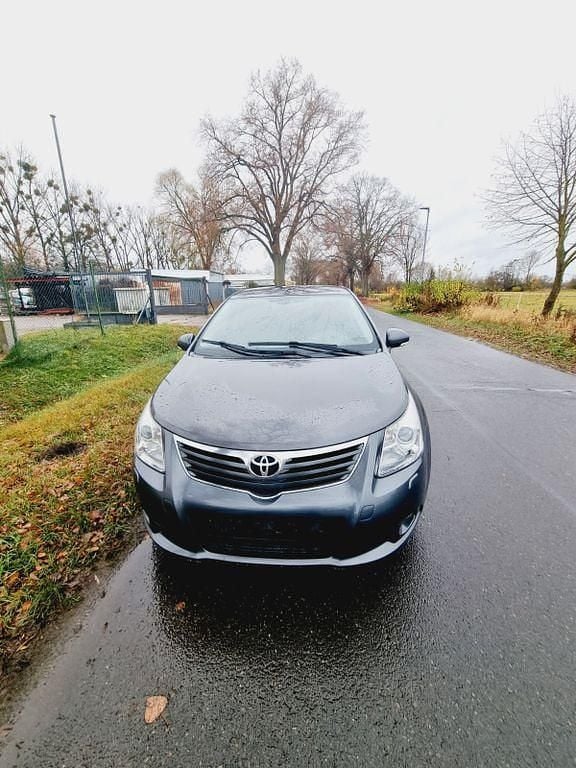 Grau Gebraucht 2010 Toyota Avensis Executive Limousine | 5.200 € (Superpreis) - Bild 1/4