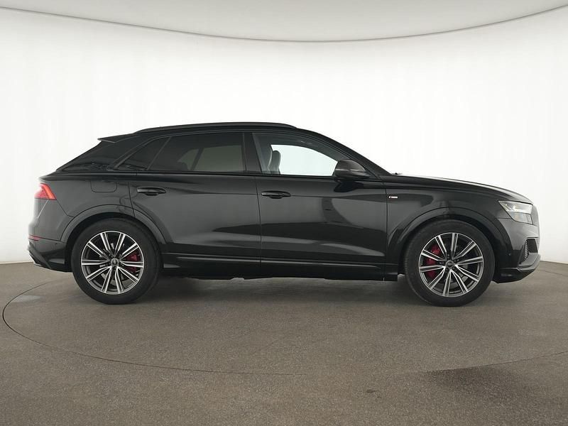 Gebraucht Audi Q8 Competition 231 PS (169 kW) 2023 Mythosschwarz SUV