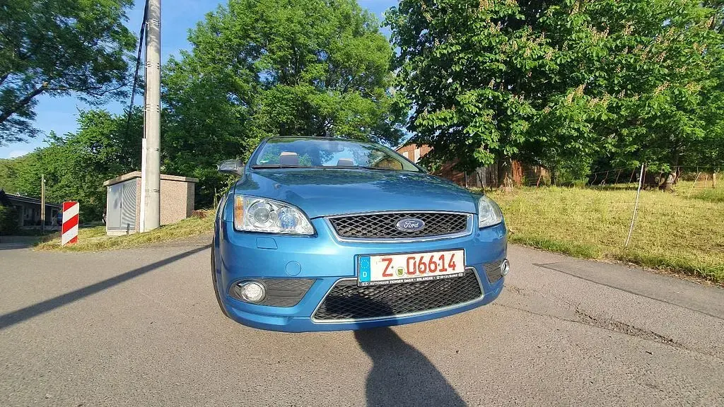 Gebraucht Ford Focus Cabriolet 145 PS (106 kW) 2008 Blau Cabrio