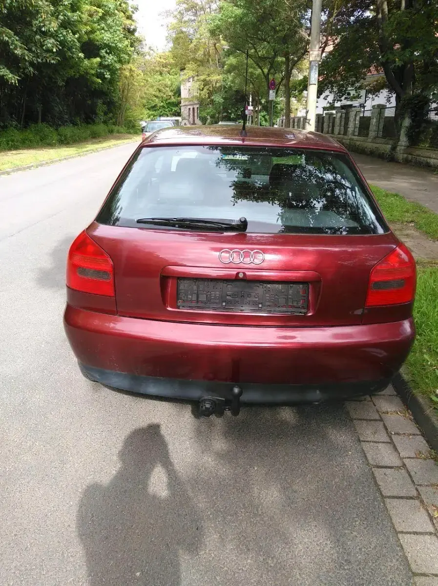 Gebraucht Audi A3 101 PS (74 kW) 1998 Rot Kleinwagen