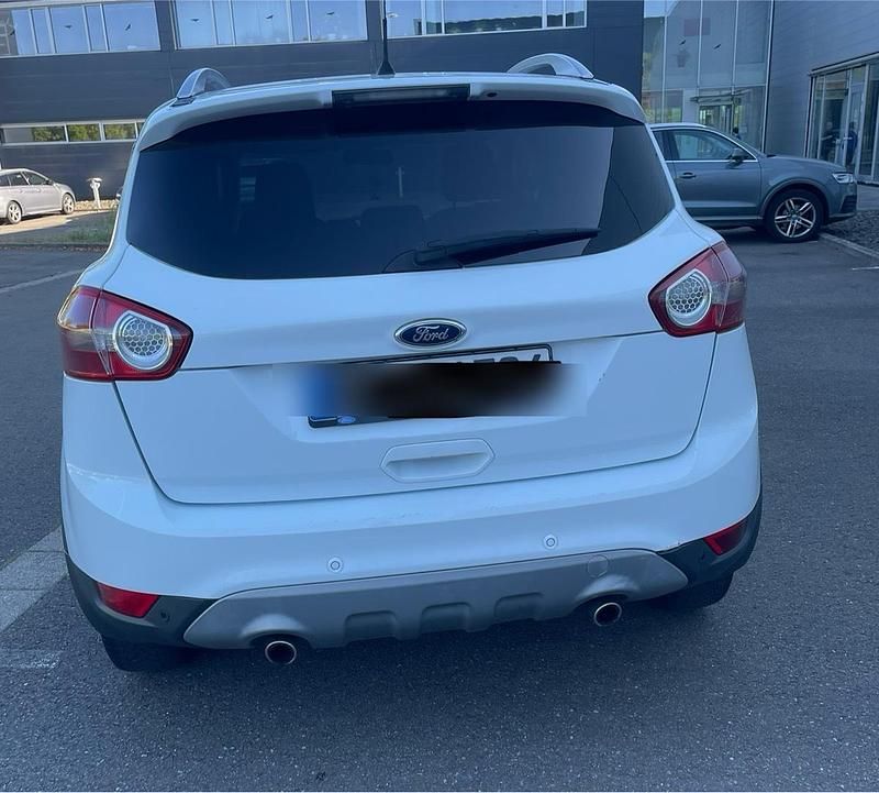 Weiß Gebraucht 2012 Ford Kuga SUV | 4.900 € (Superpreis) - Bild 1/4