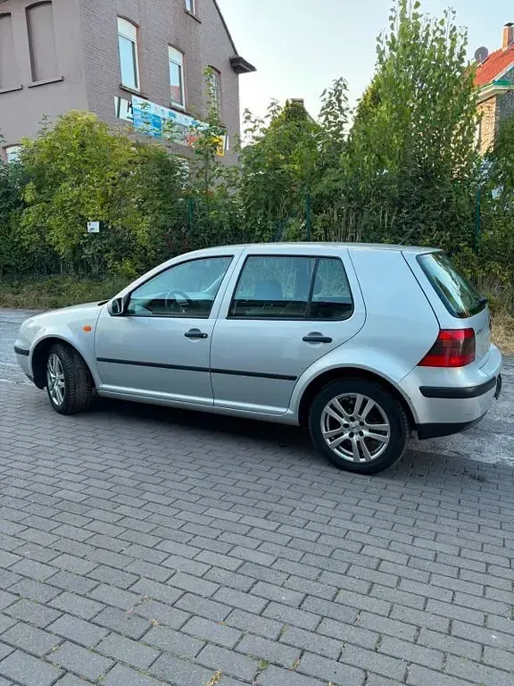 Gebraucht VW Golf III 101 PS (74 kW) 1999 Silber Limousine
