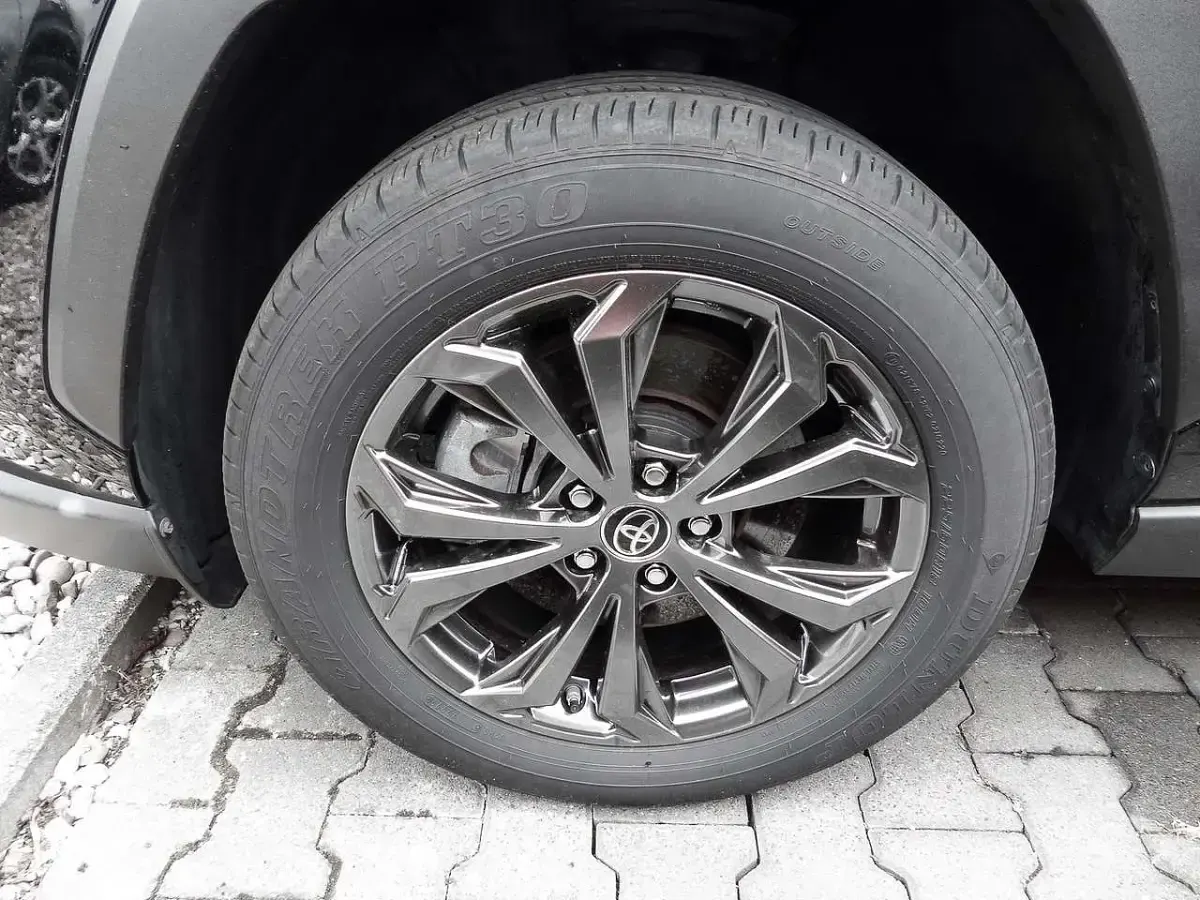 Gebraucht Toyota RAV4 Hybrid Team 218 PS (160 kW) 2022 Schwarz SUV