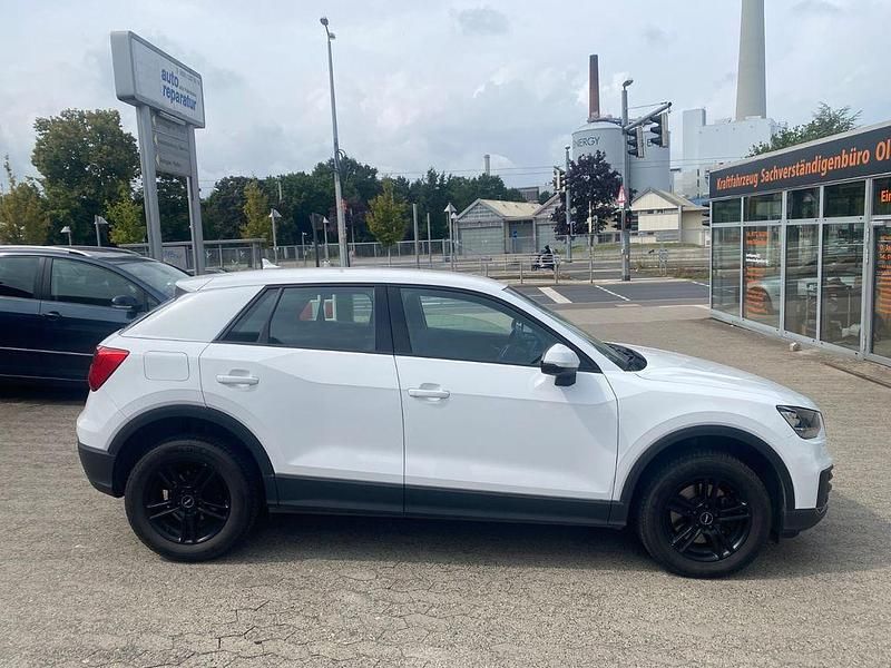 Gebraucht Audi Q2 Basis 116 PS (85 kW) 2018 Weiß SUV