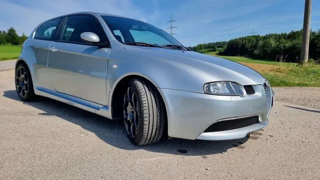 Gebraucht Alfa Romeo 147 GTA 250 PS (183 kW) 2005 Silber Kleinwagen