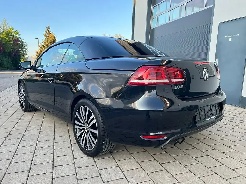 Usata VW Eos Comfortline 122 CV (89 kW) 2012 Nero Cabrio