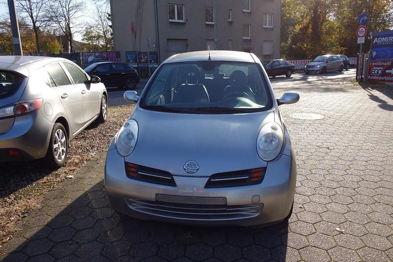 Gebraucht Nissan Micra 80 PS (58 kW) 2003 Silber Kleinwagen