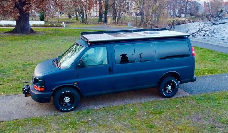 Blau Gebraucht 2005 Chevrolet Express Limousine | 35.000 € - Bild 1/4