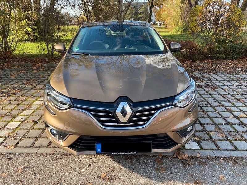 Braun Gebraucht 2016 Renault Mégane IV Intens Limousine | 12.000 € (Guter Preis) - Bild 1/4