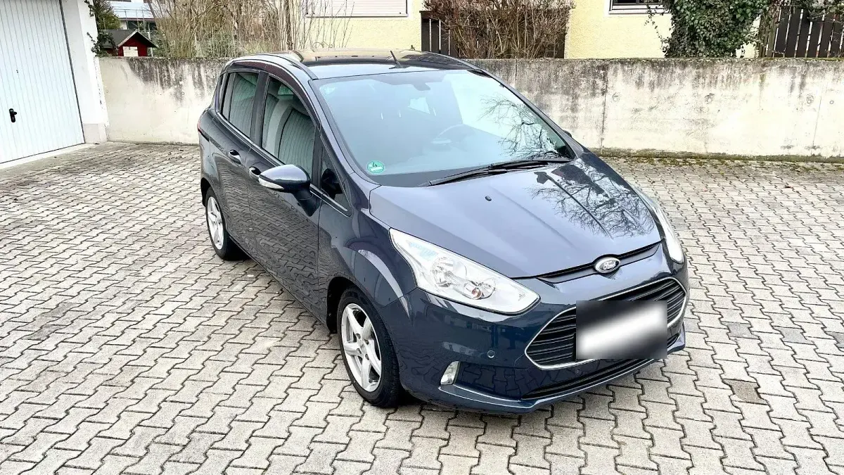 Używany Ford B-MAX SYNC Edition 101 KM (74 kW) 2014 Szary Minivan