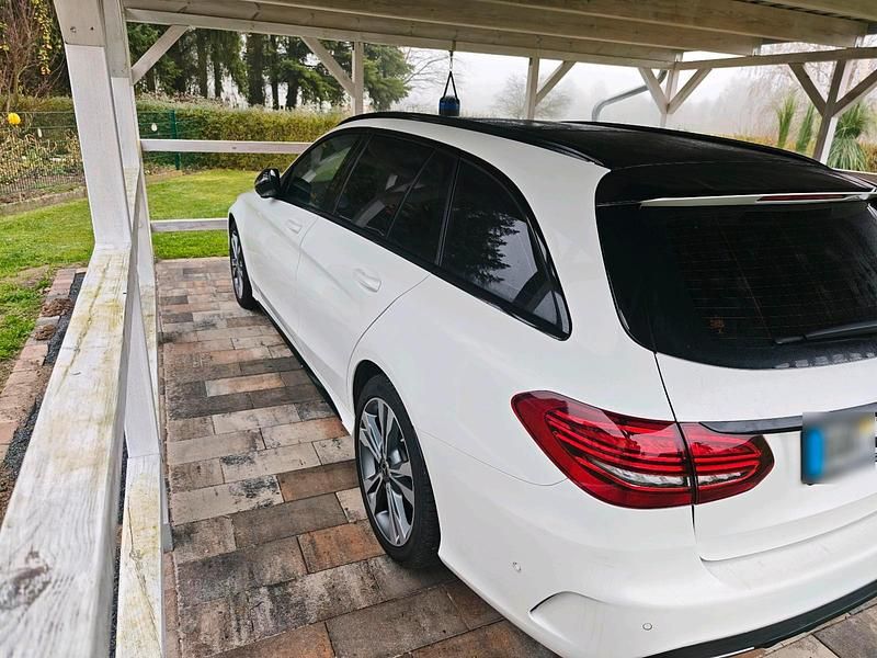 Gebraucht Mercedes C220 194 PS (142 kW) 2020 Weiß Kombi