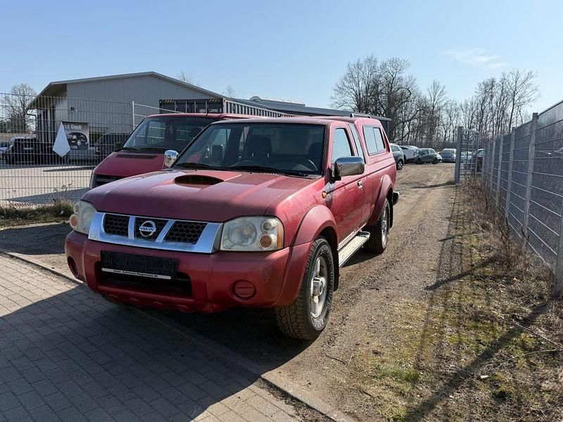 Gebraucht Nissan Navara 133 PS (97 kW) 2004 Rot Pickup