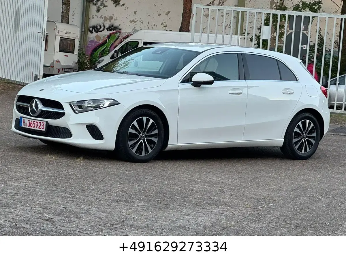 Gebraucht Mercedes A180 Progressive 116 PS (85 kW) 2020 Weiß Kleinwagen
