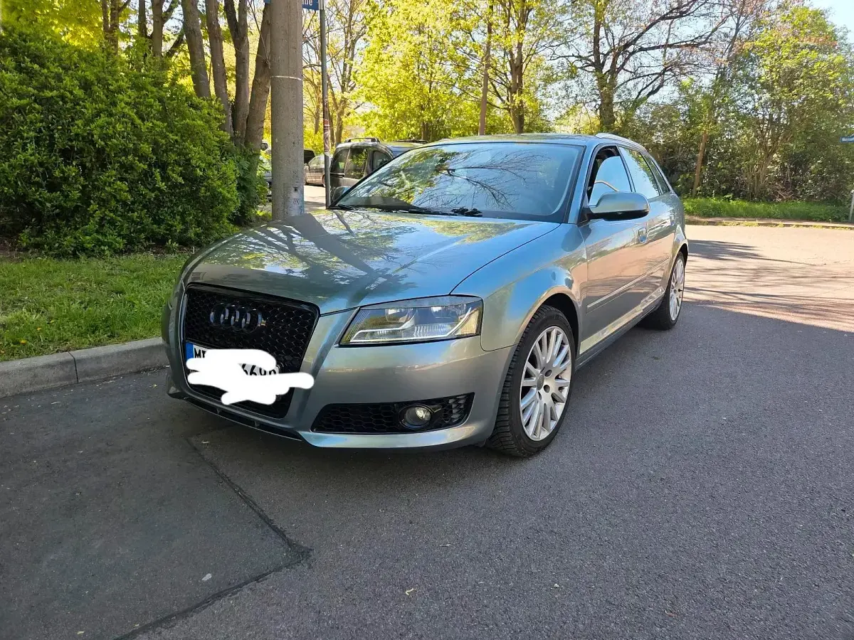 Usata Audi A3 105 CV (77 kW) 2010 Argento Utilitaria
