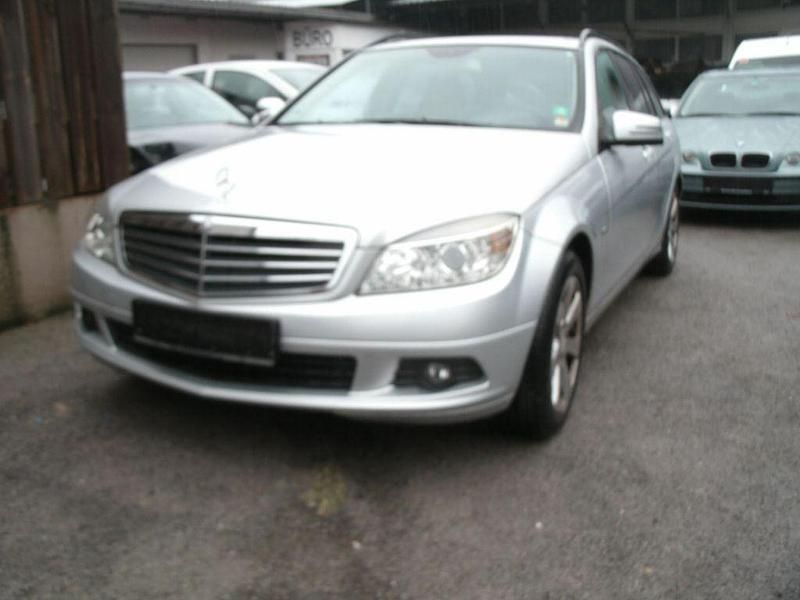 Gebraucht Mercedes C180 156 PS (114 kW) 2010 Silber Kombi