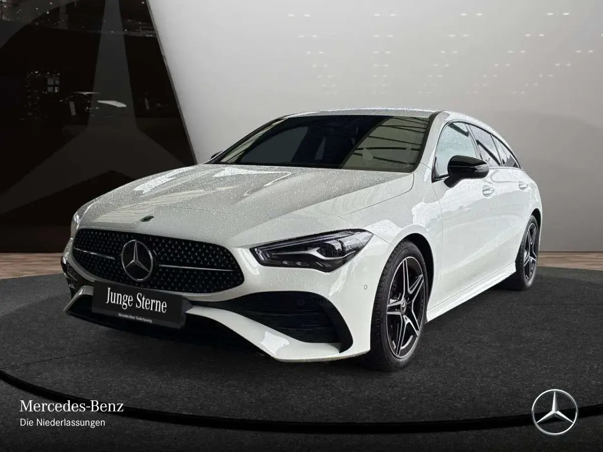 Gebraucht Mercedes CLA200 AMG 163 PS (119 kW) 2025 Polarweiß Kombi