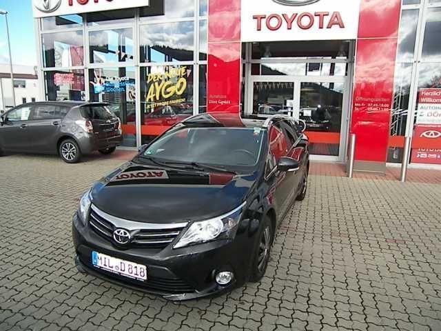 Schwarz metallic Gebraucht 2013 Toyota Avensis Edition Kombi | 22.500 € - Bild 1/4