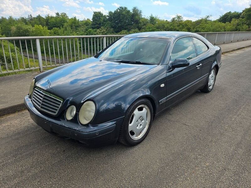 Blau Gebraucht 2000 Mercedes CLK200 Coupé | 1.699 € (Superpreis) - Bild 1/4