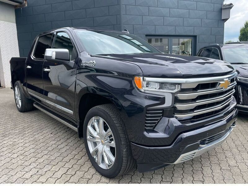 Schwarz Neu 2024 Chevrolet Silverado SUV | 78.490 € (Superpreis) - Bild 1/4