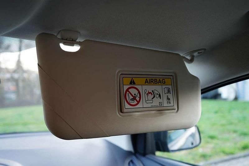 Gebraucht Ford Focus Business Edition 125 PS (91 kW) 2017 Grau Kombi