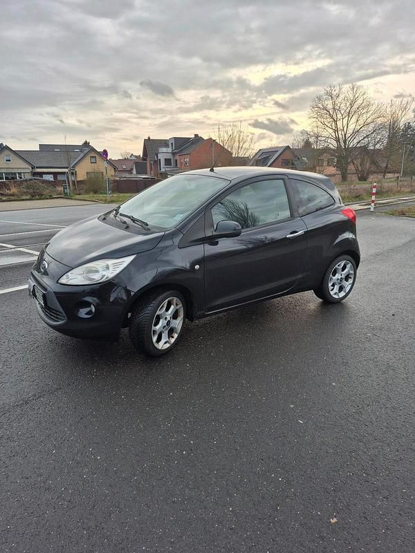 Gebraucht Ford Ka 69 PS (50 kW) 2011 Schwarz Kleinwagen